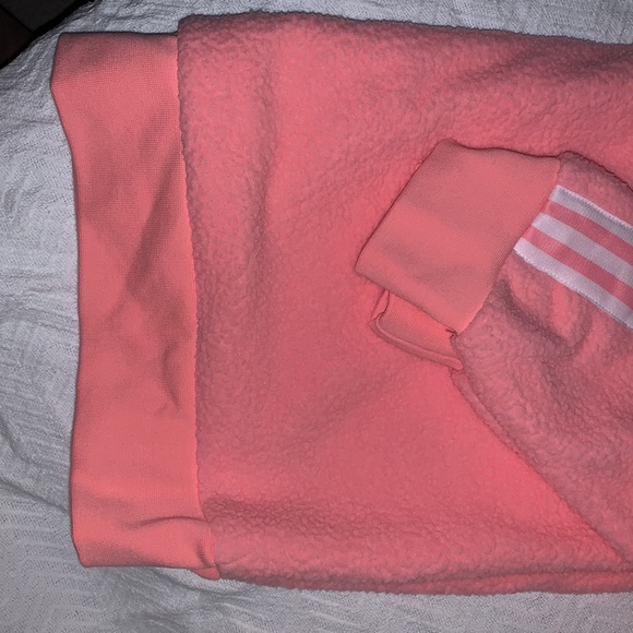 💕Adidas Pink Sherpa Pullover- Special Edition - Picture 4 of 5